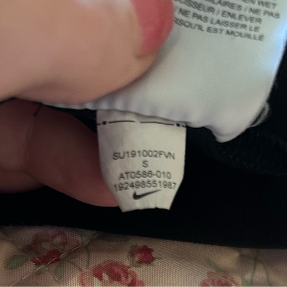 Nike Top - Picture 5 of 6